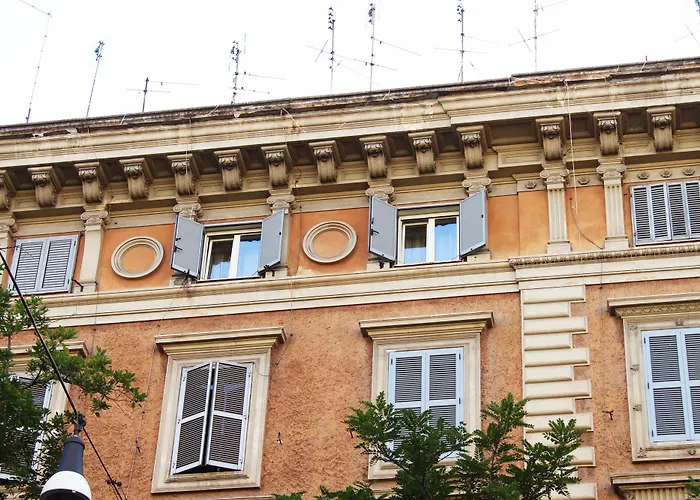 Raphael 4* Rome